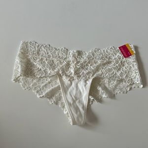 Xhilaration Panties Cheeky White Lace Size M (7-9)